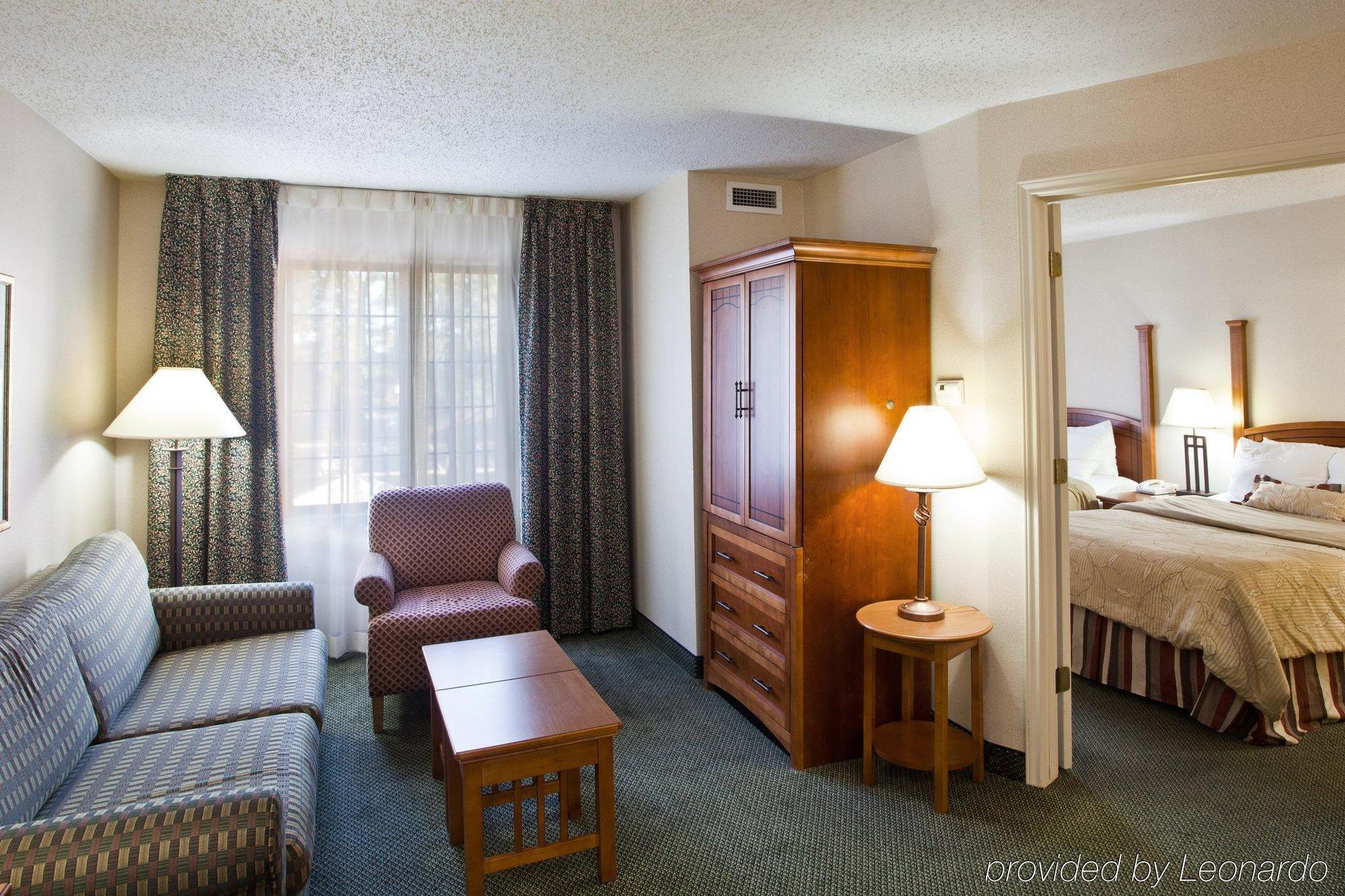 สเตย์บริดจ์ สวีท ดีทรอยต์-ยูทิกา Hotel ยูติกา ภายนอก รูปภาพ